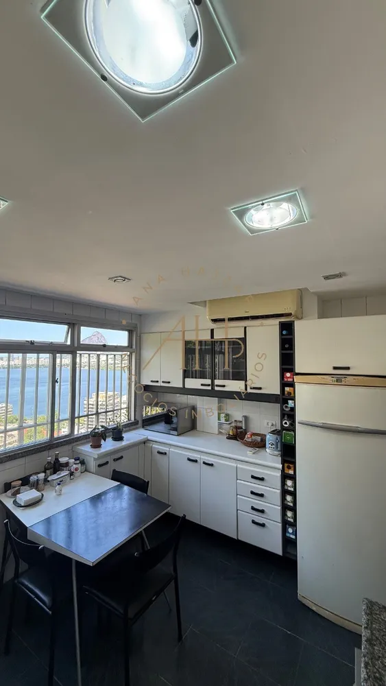 Cobertura, 3 quartos, 268 m² - Foto 2