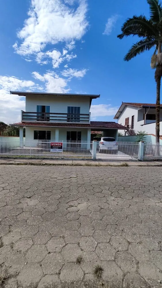 Sobrado, 6 quartos, 198 m² - Foto 2