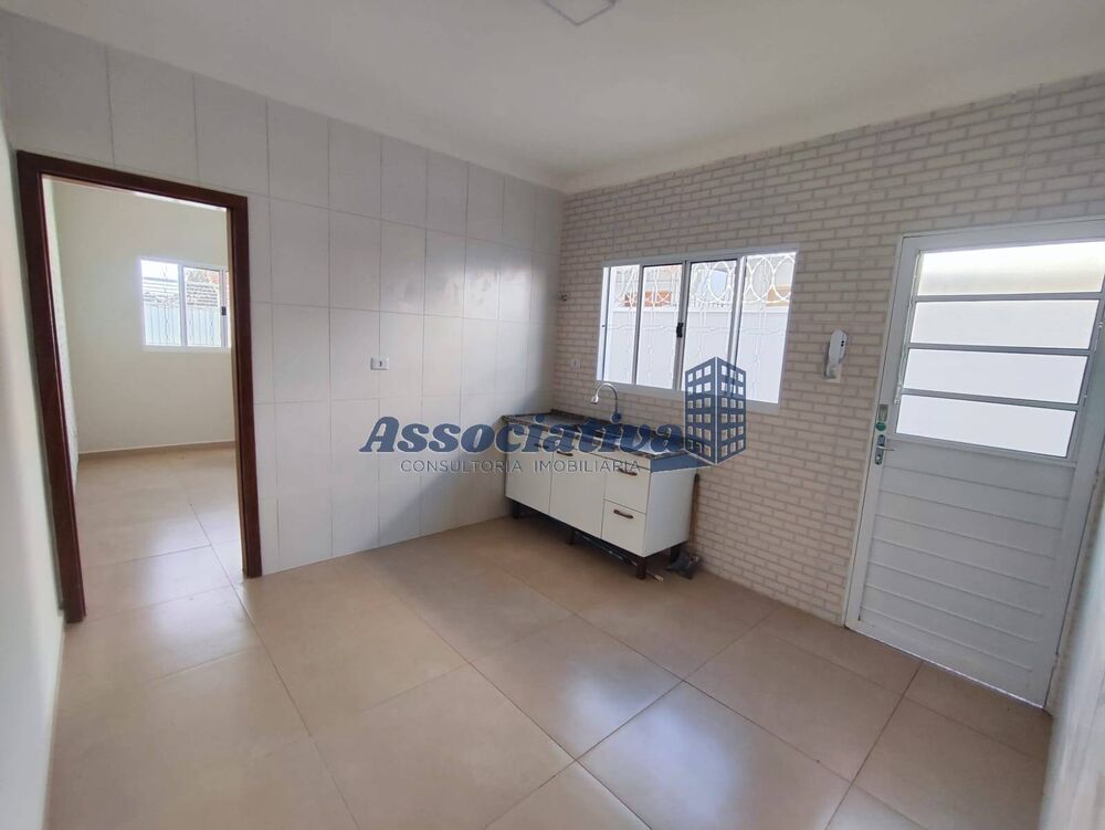 Casa à venda com 2 quartos, 70m² - Foto 7