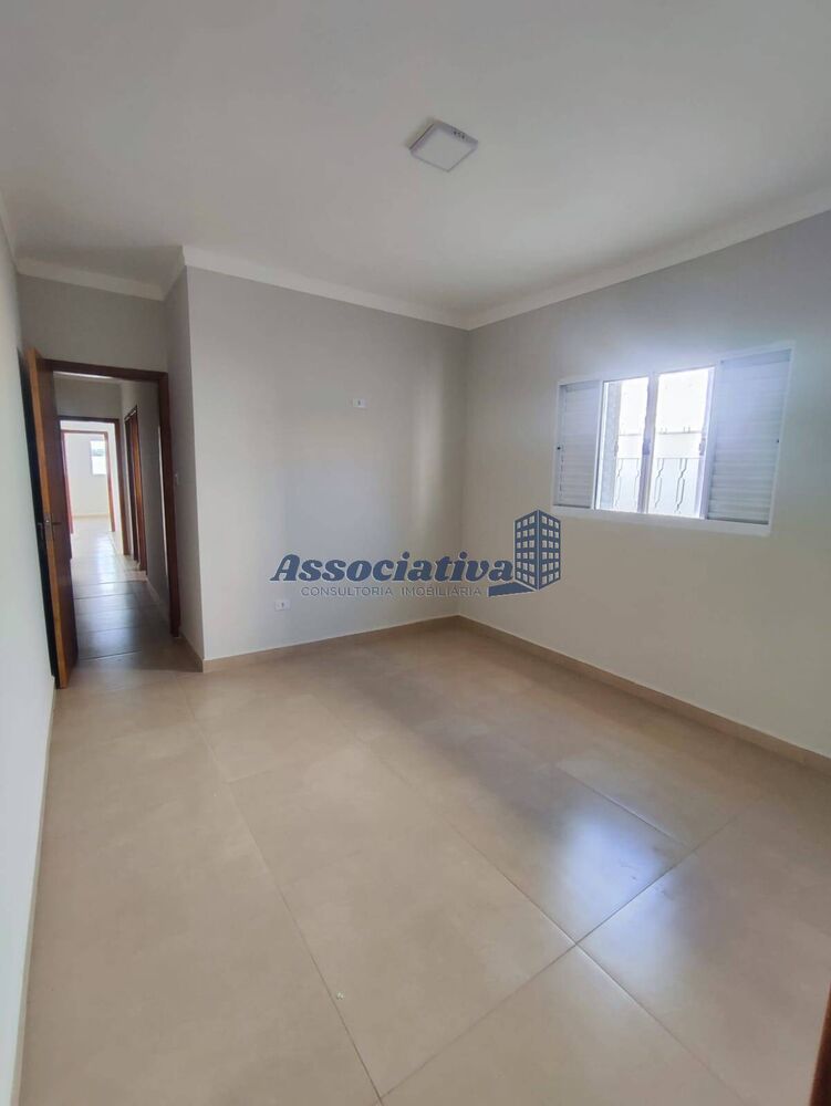 Casa à venda com 2 quartos, 70m² - Foto 11