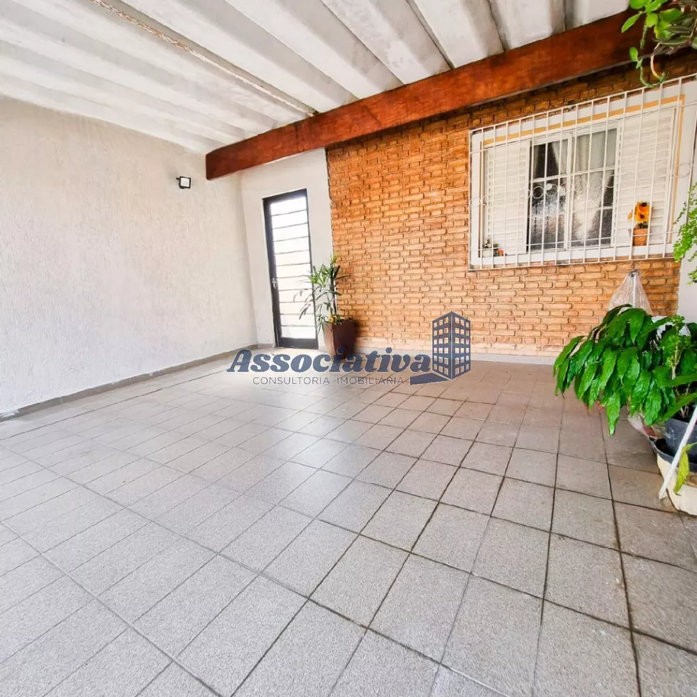 Casa à venda com 2 quartos, 80m² - Foto 1