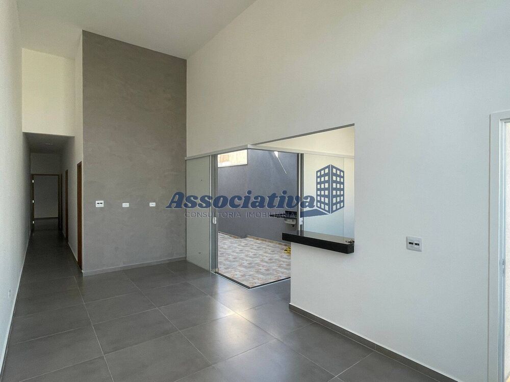 Casa à venda com 3 quartos, 95m² - Foto 1