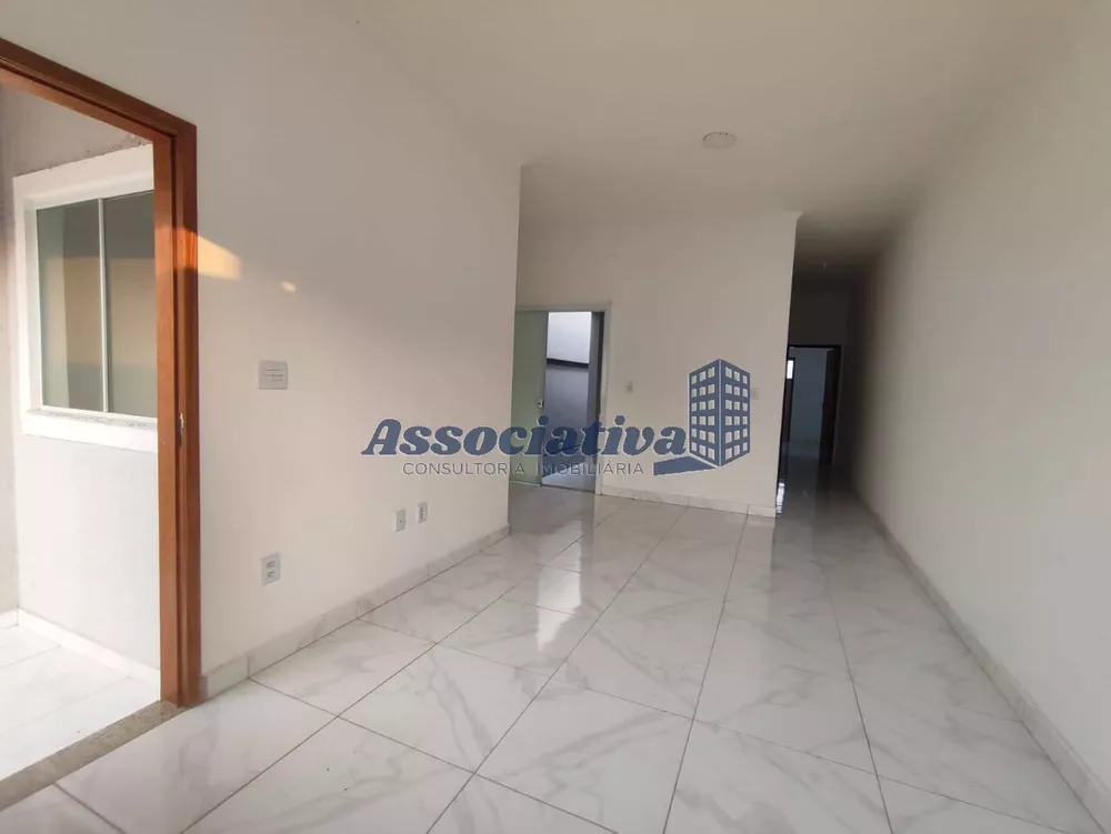 Casa à venda com 2 quartos, 71m² - Foto 12