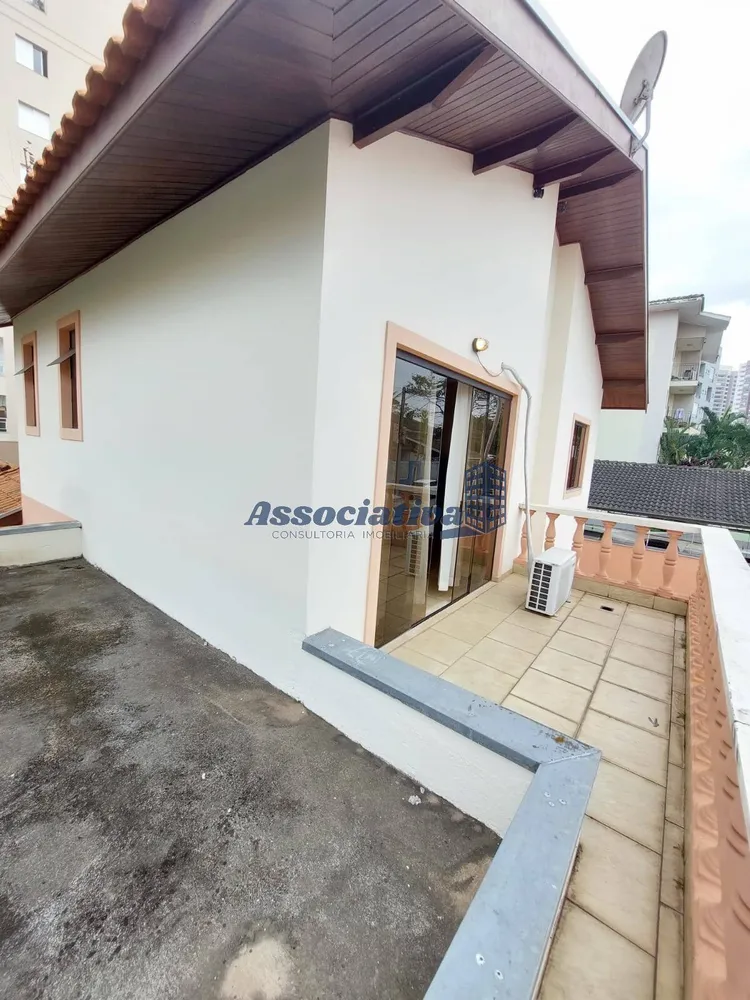 Casa, 4 quartos, 270 m² - Foto 19