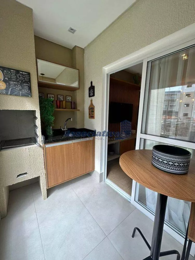 Apartamento à venda com 3 quartos, 68m² - Foto 8