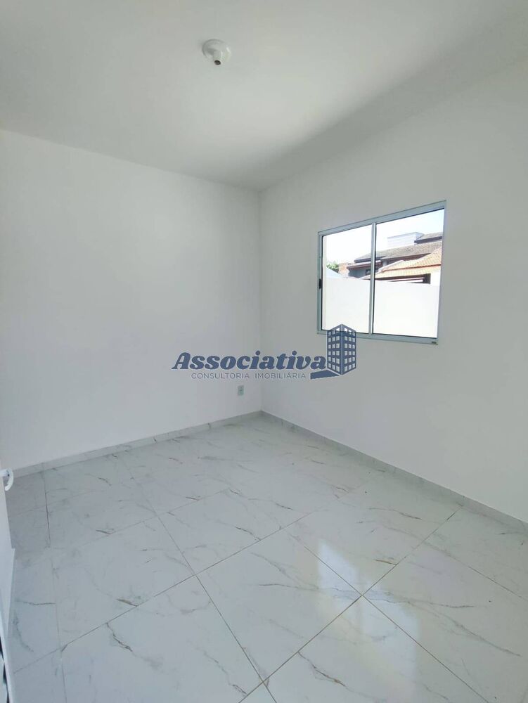 Casa à venda com 2 quartos, 59m² - Foto 3