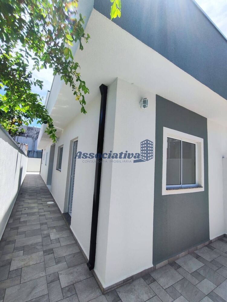 Casa à venda com 2 quartos, 59m² - Foto 4