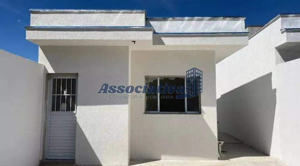 Casa à venda com 2 quartos, 75m² - Foto 2