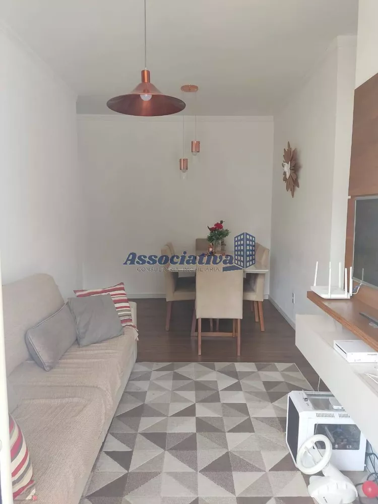 Apartamento à venda com 3 quartos, 71m² - Foto 4