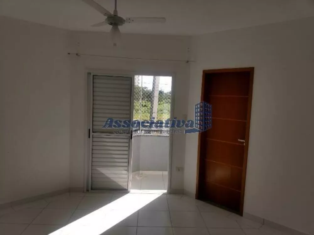 Apartamento à venda com 3 quartos, 82m² - Foto 3