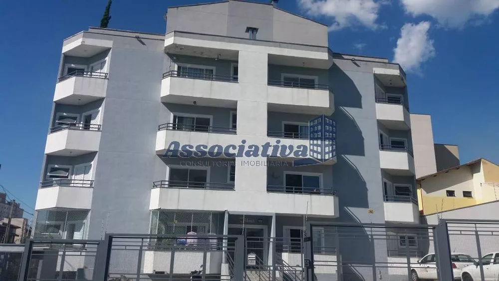 Apartamento à venda com 3 quartos, 82m² - Foto 1