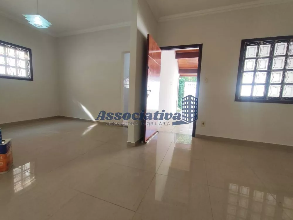 Casa à venda com 3 quartos, 161m² - Foto 9