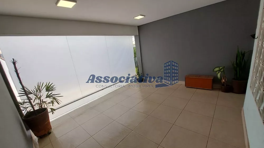 Casa à venda com 3 quartos, 147m² - Foto 4