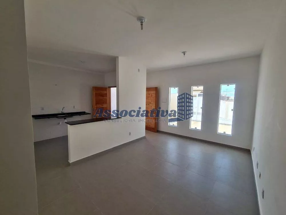 Casa à venda com 3 quartos, 86m² - Foto 4