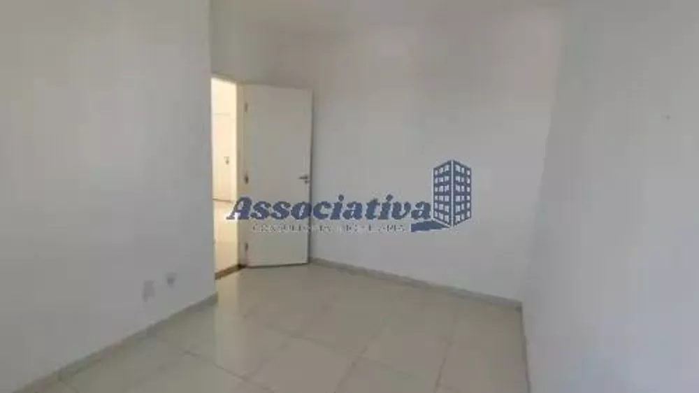 Apartamento à venda com 2 quartos, 48m² - Foto 4