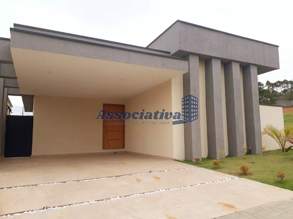 Casa de Condomínio à venda com 3 quartos, 279m² - Foto 1