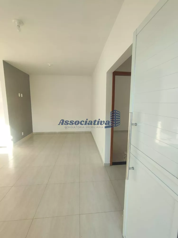 Casa à venda com 2 quartos, 53m² - Foto 12