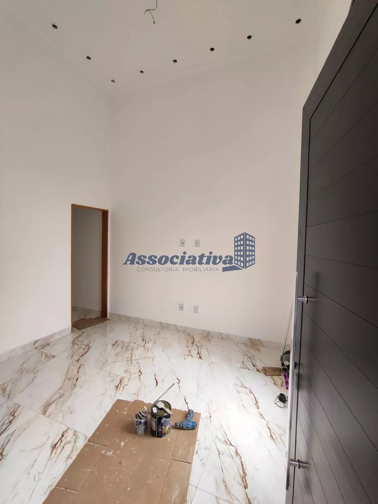 Casa à venda com 3 quartos, 93m² - Foto 7