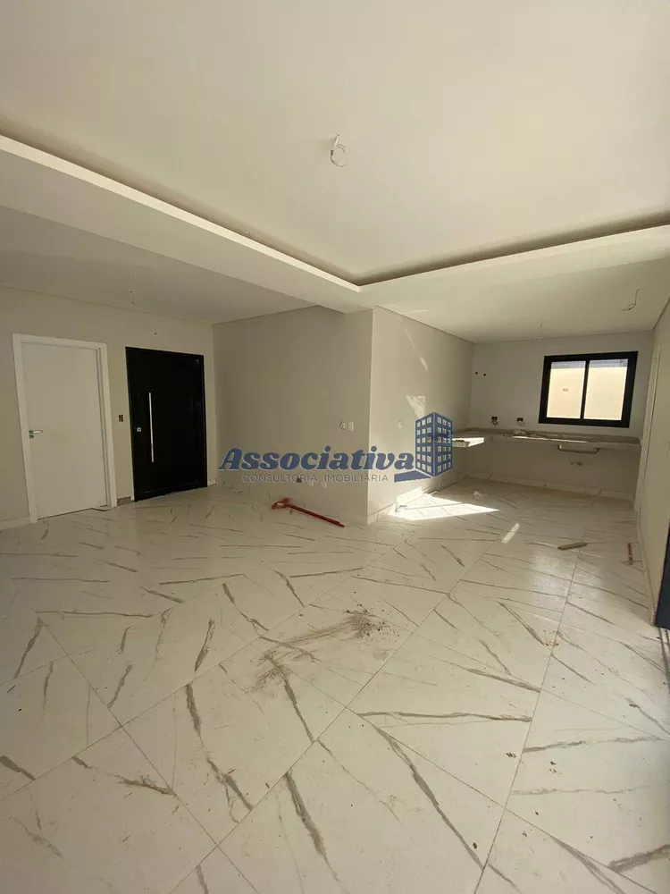 Casa à venda com 3 quartos, 166m² - Foto 3