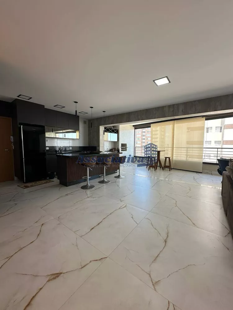 Apartamento à venda com 3 quartos, 155m² - Foto 6