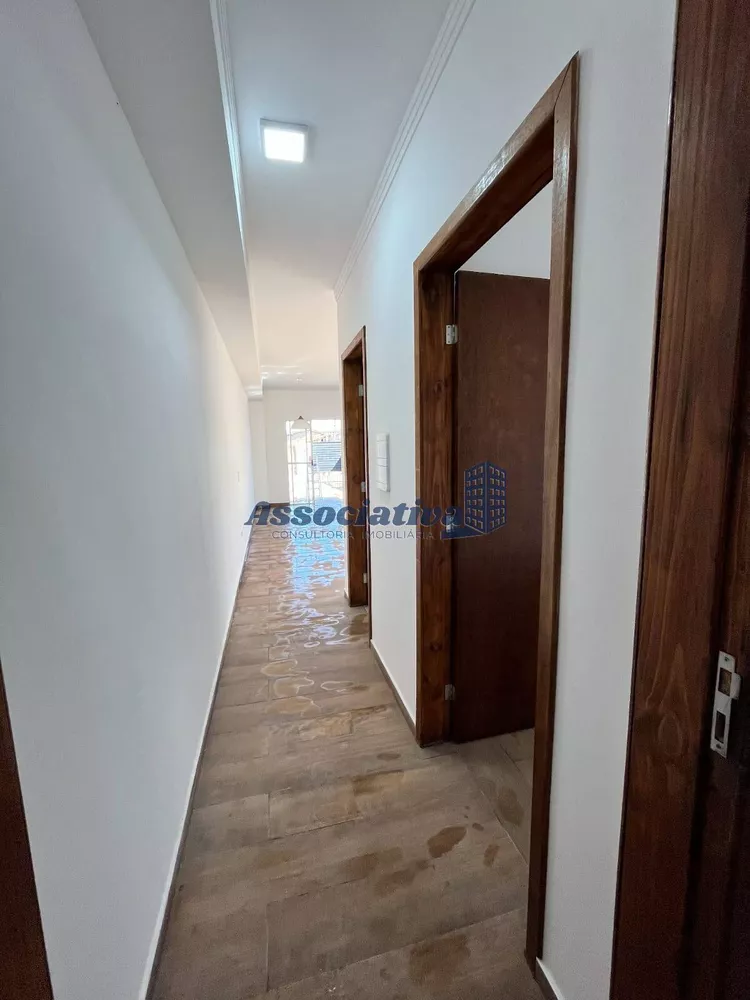 Casa à venda com 2 quartos, 58m² - Foto 12