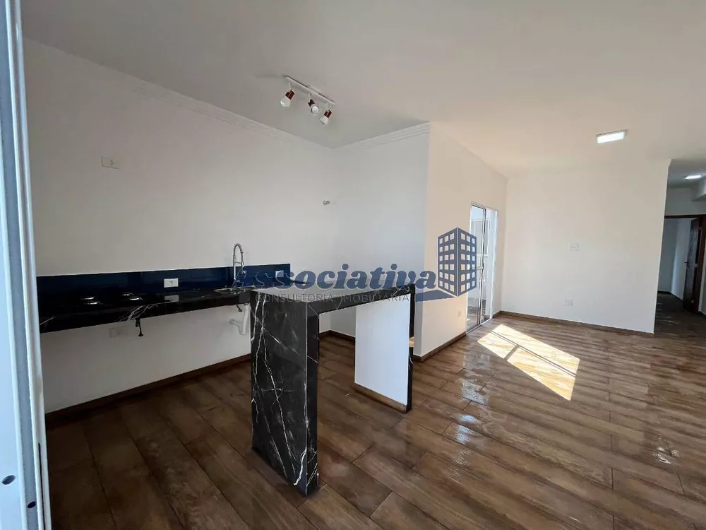 Casa à venda com 2 quartos, 58m² - Foto 5