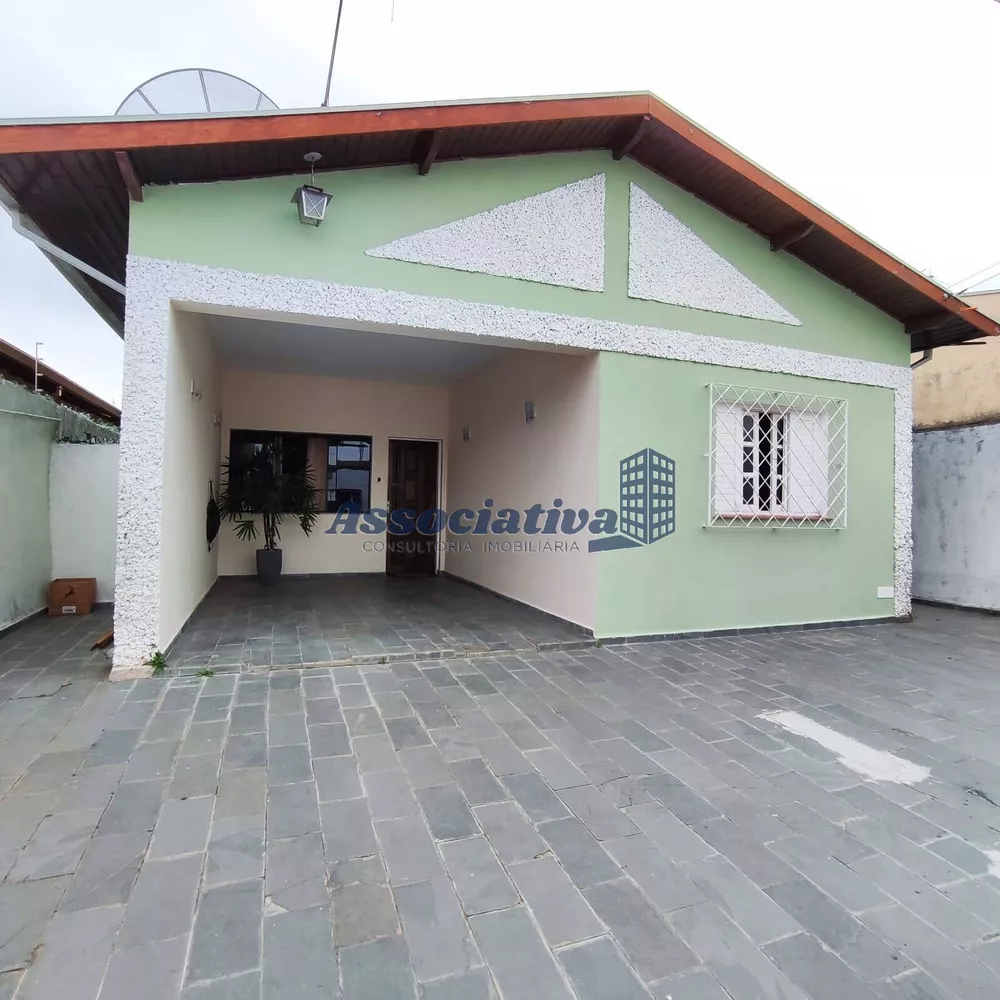 Casa à venda com 3 quartos, 200m² - Foto 2