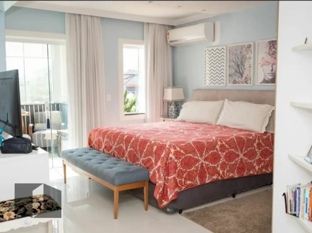 Casa, 4 quartos, 354 m² - Foto 1