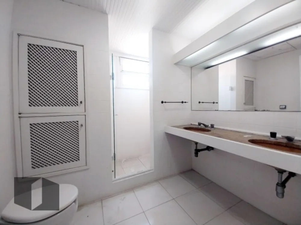 Apartamento, 3 quartos, 250 m² - Foto 1