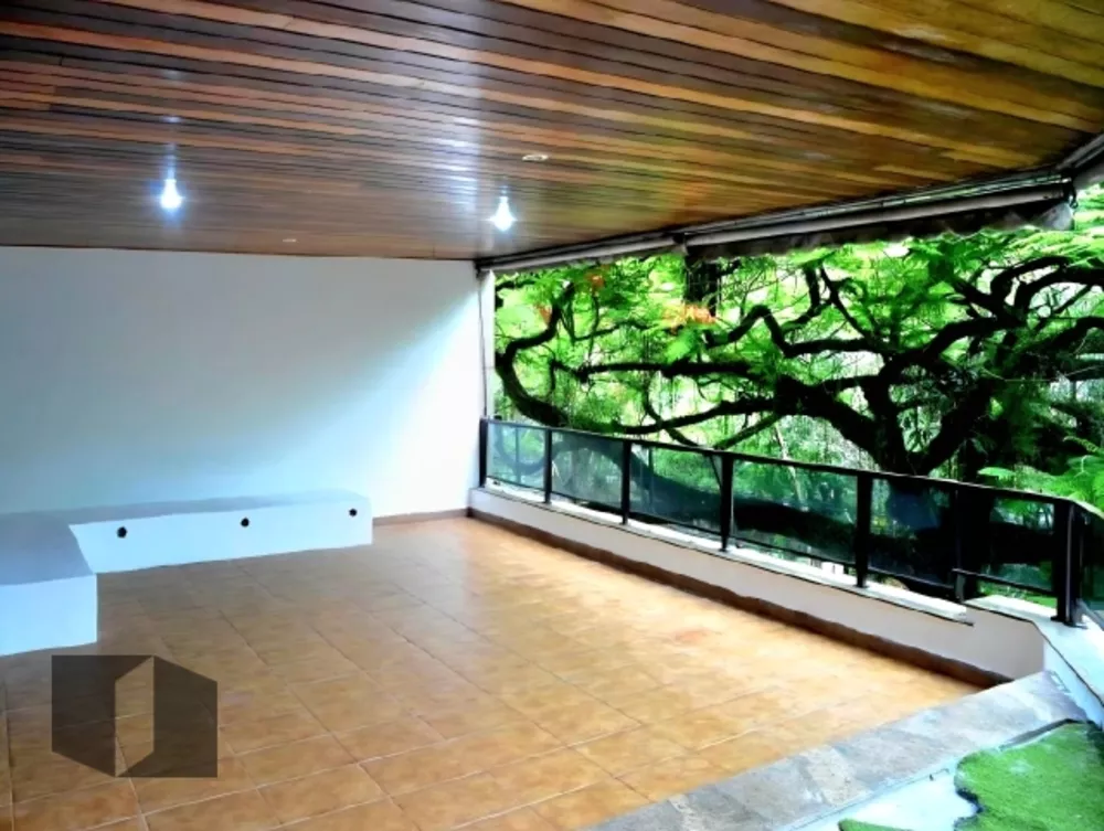 Apartamento, 3 quartos, 184 m² - Foto 1