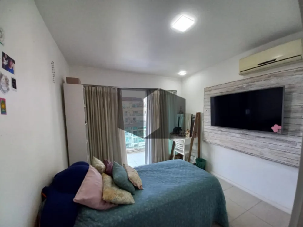 Cobertura, 3 quartos, 203 m² - Foto 2