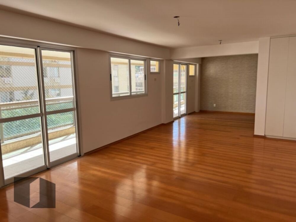Apartamento para alugar com 4 quartos, 201m² - Foto 6