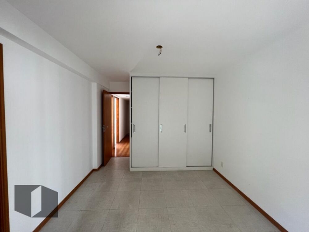 Apartamento para alugar com 4 quartos, 201m² - Foto 11