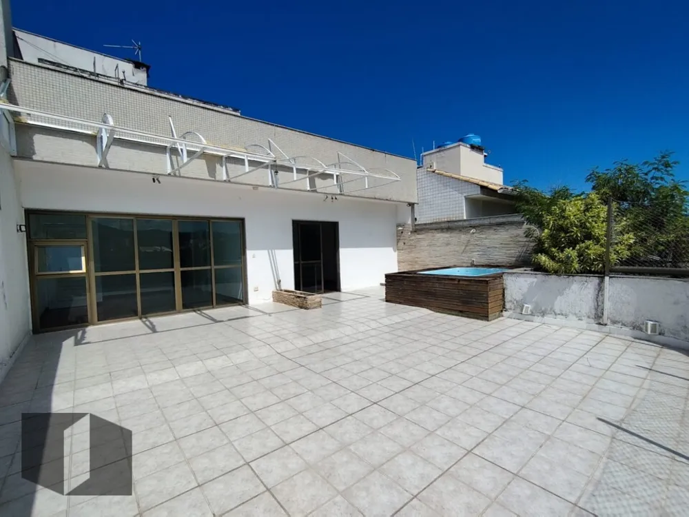 Cobertura, 3 quartos, 217 m² - Foto 3