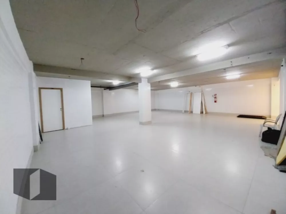 Loja-Salão, 140 m² - Foto 1