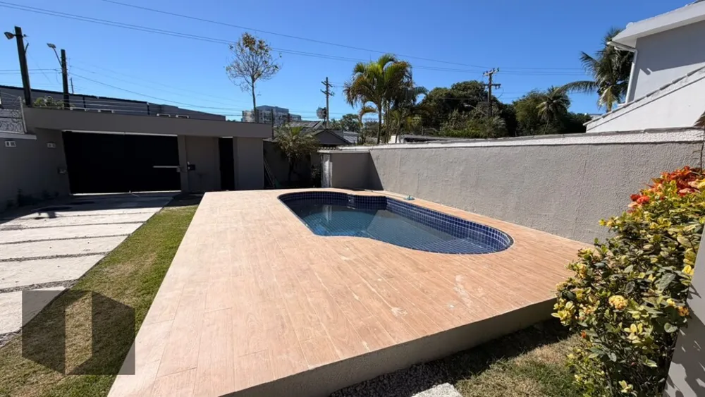 Casa, 4 quartos, 342 m² - Foto 1