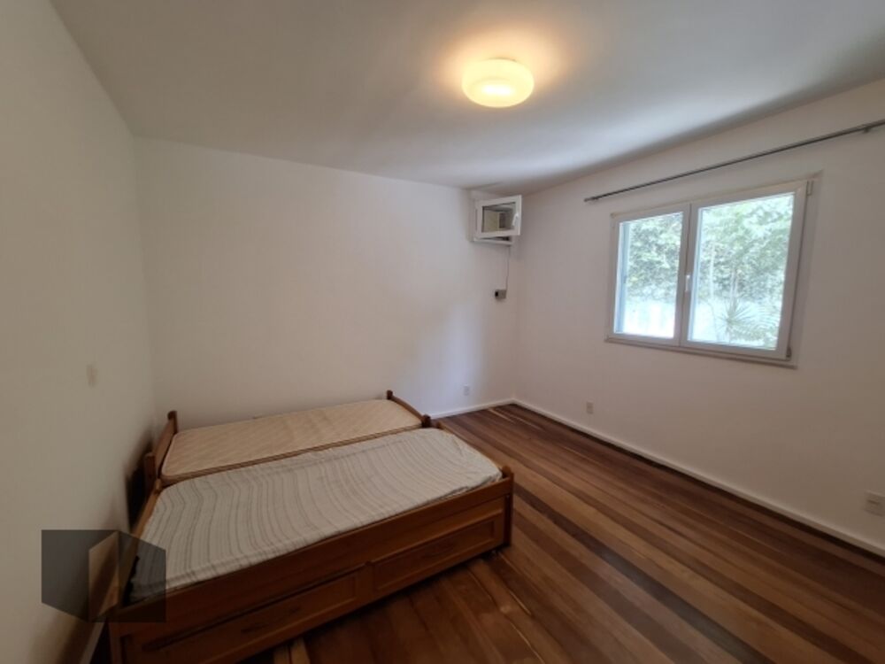 Casa para alugar com 4 quartos, 600m² - Foto 3
