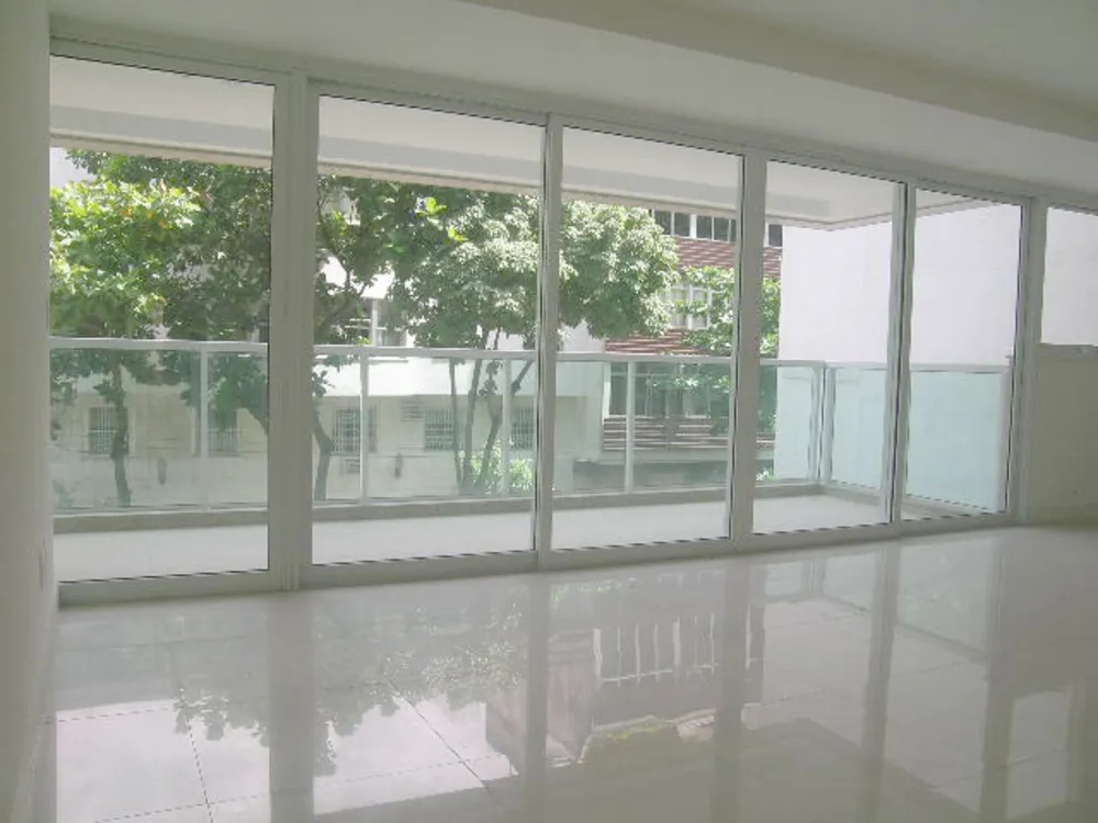 Apartamento, 3 quartos, 198 m² - Foto 2