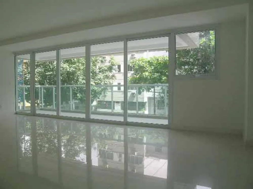 Apartamento, 3 quartos, 198 m² - Foto 1