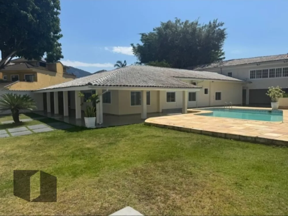 Casa, 4 quartos, 1080 m² - Foto 1