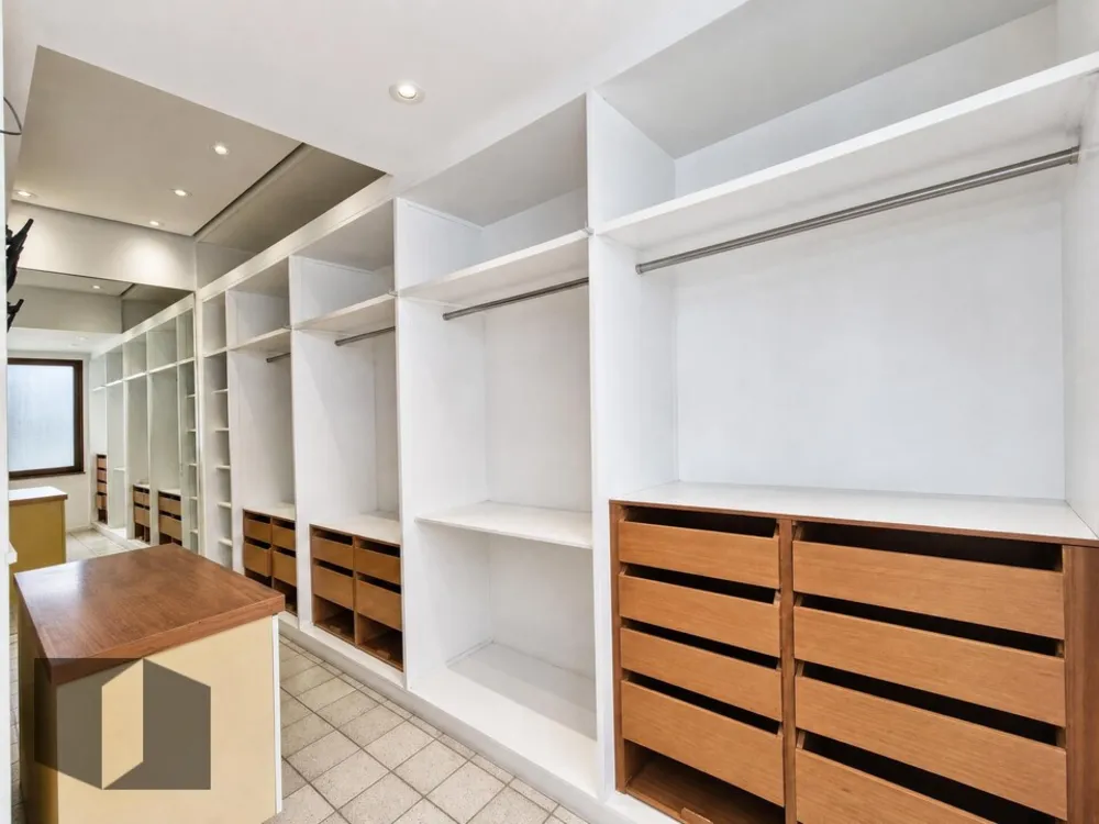 Apartamento, 4 quartos, 215 m² - Foto 11
