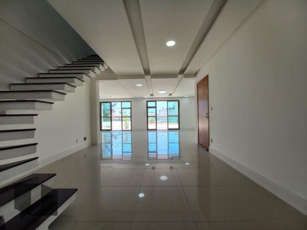 Cobertura para alugar com 3 quartos, 185m² - Foto 1