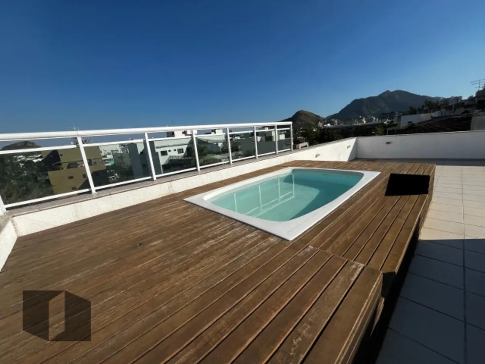 Cobertura, 3 quartos, 204 m² - Foto 1