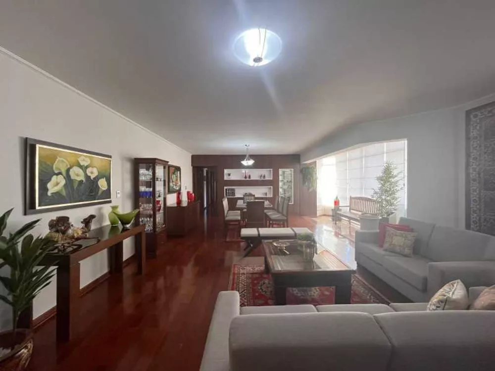 Apartamento à venda com 3 quartos, 208m² - Foto 4