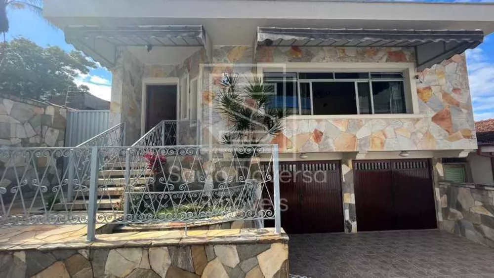 Casa, 3 quartos, 191 m² - Foto 2