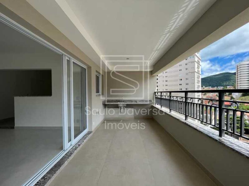 Apartamento à venda com 3 quartos, 154m² - Foto 3