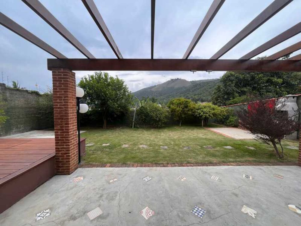 Casa à venda com 4 quartos, 340m² - Foto 18