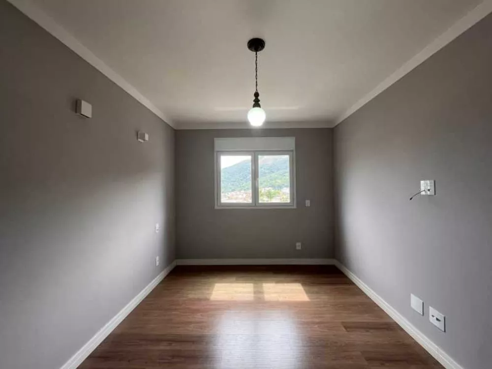 Casa, 4 quartos, 340 m² - Foto 3
