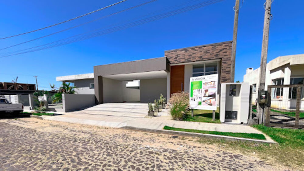 Casa à venda com 3 quartos, 130m² - Foto 2