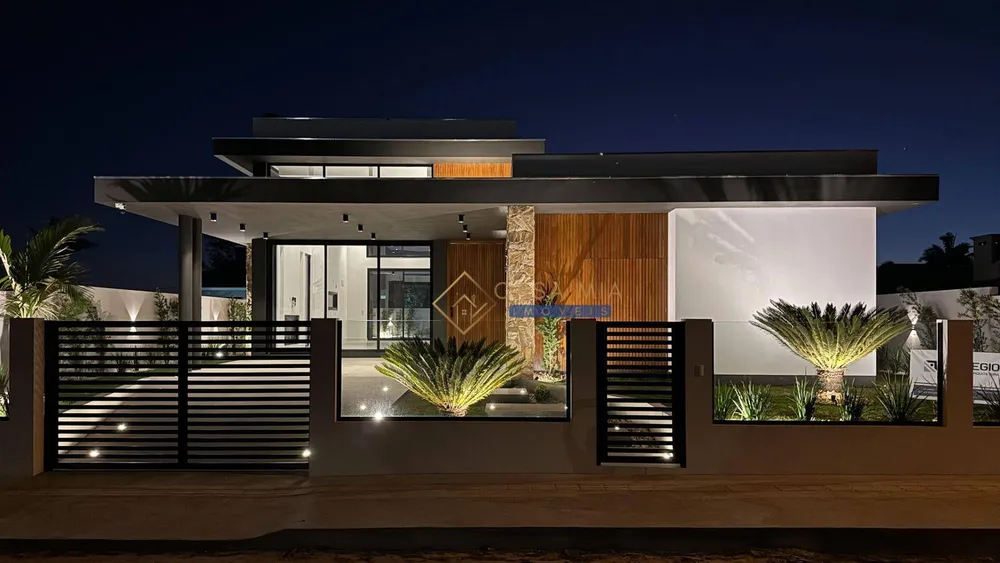 Casa, 4 quartos, 289 m² - Foto 1